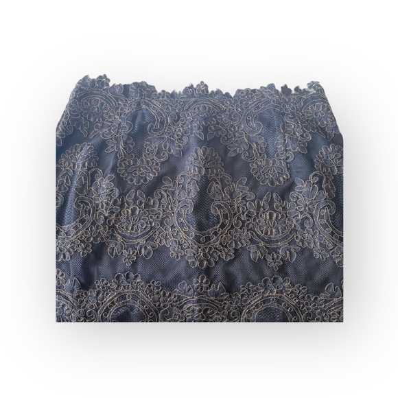 Sandro ✈︎ Rococo Metallic Guipure Lace Skirt ✈︎ aso Kristen Bell ✈︎ Black + Gold - Picture 9 of 17